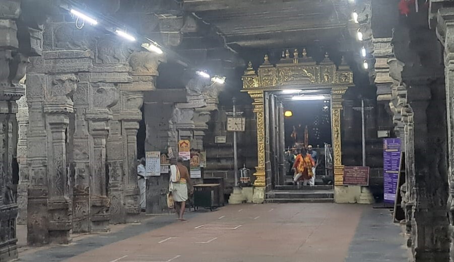 கும்பகோணத்தில் உள்ள ஸ்ரீ சாரங்கபாணி கோவில்